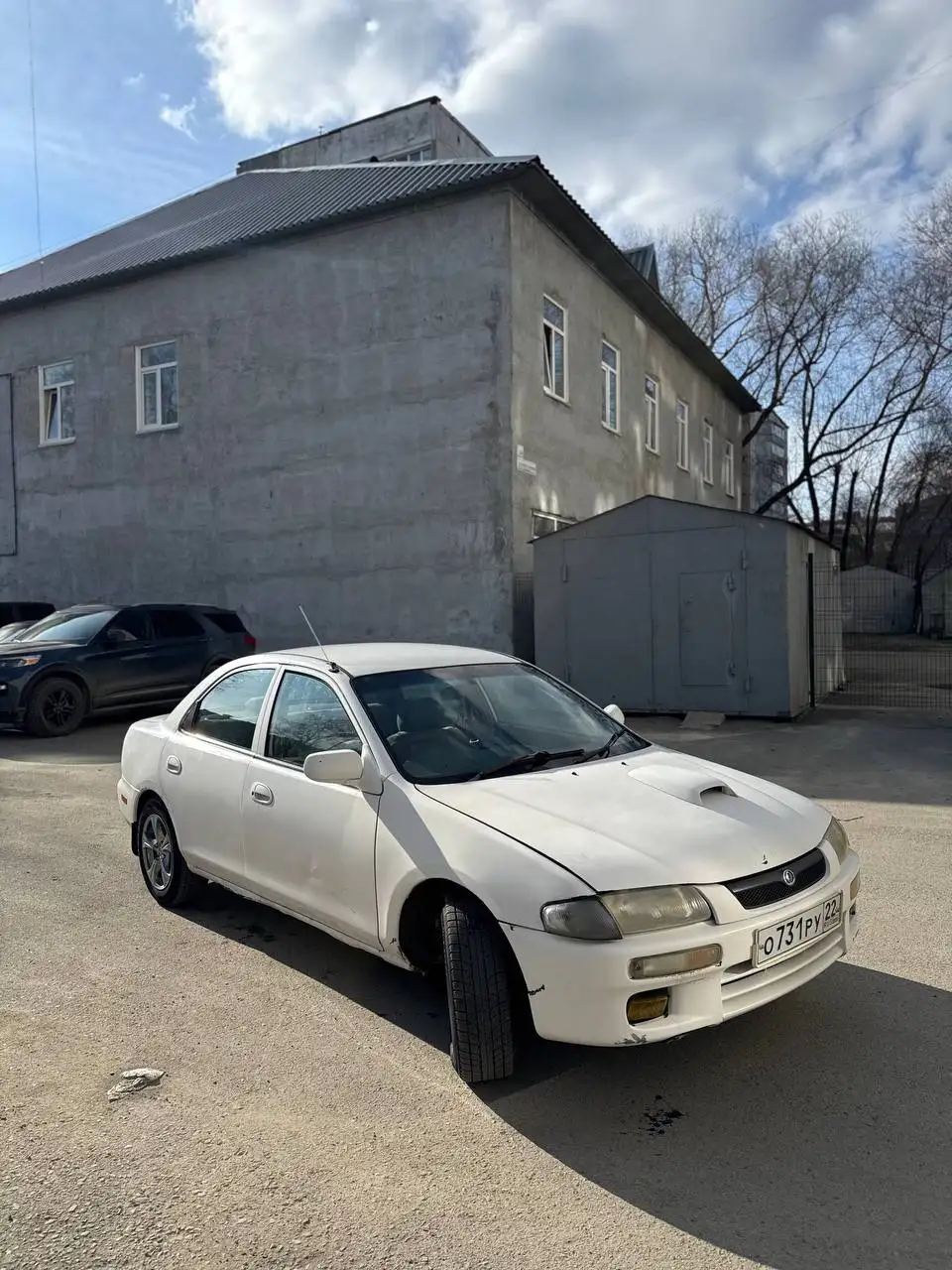 Автомобиль на ходу, в одних руках 10 лет - Авто в Новосибирск