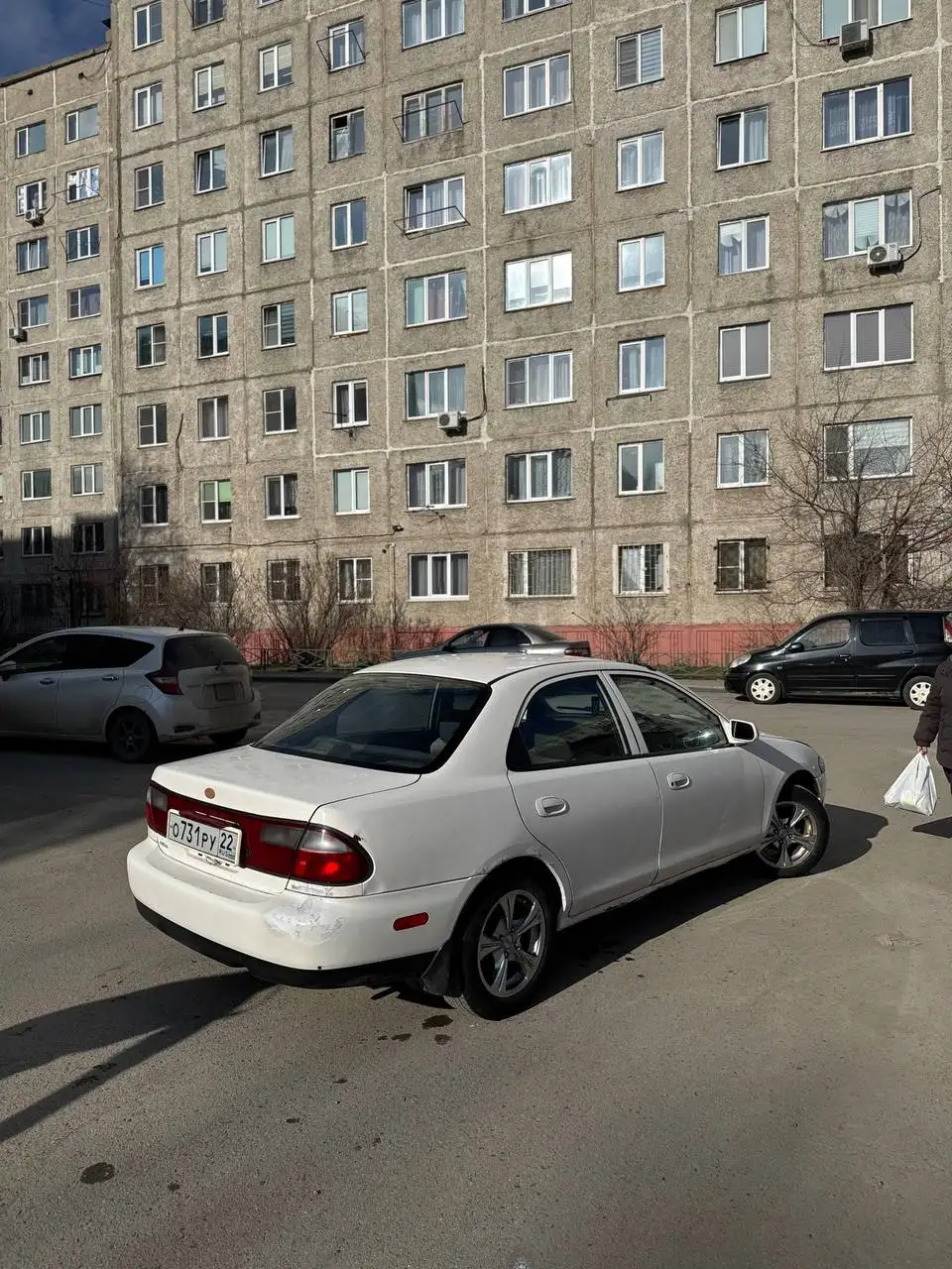 Автомобиль на ходу, в одних руках 10 лет - Авто в Новосибирск