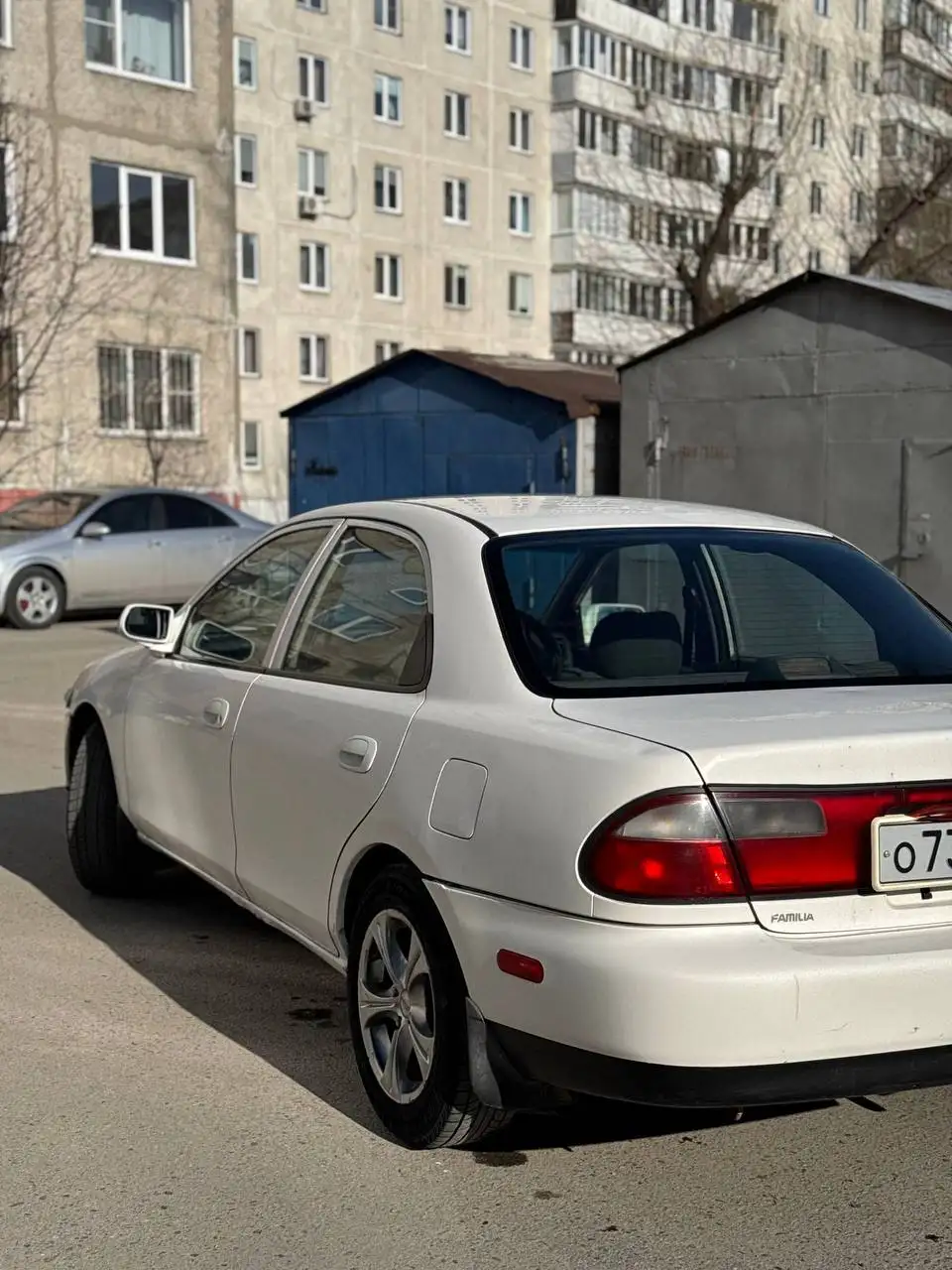 Автомобиль на ходу, в одних руках 10 лет - Авто в Новосибирск