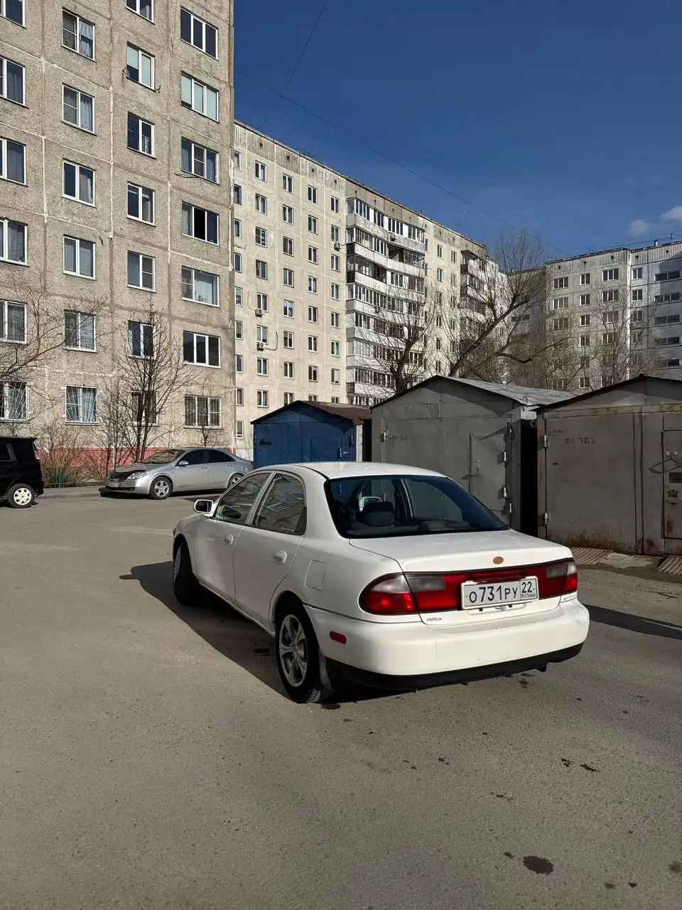 Автомобиль на ходу, в одних руках 10 лет - Авто в Новосибирск