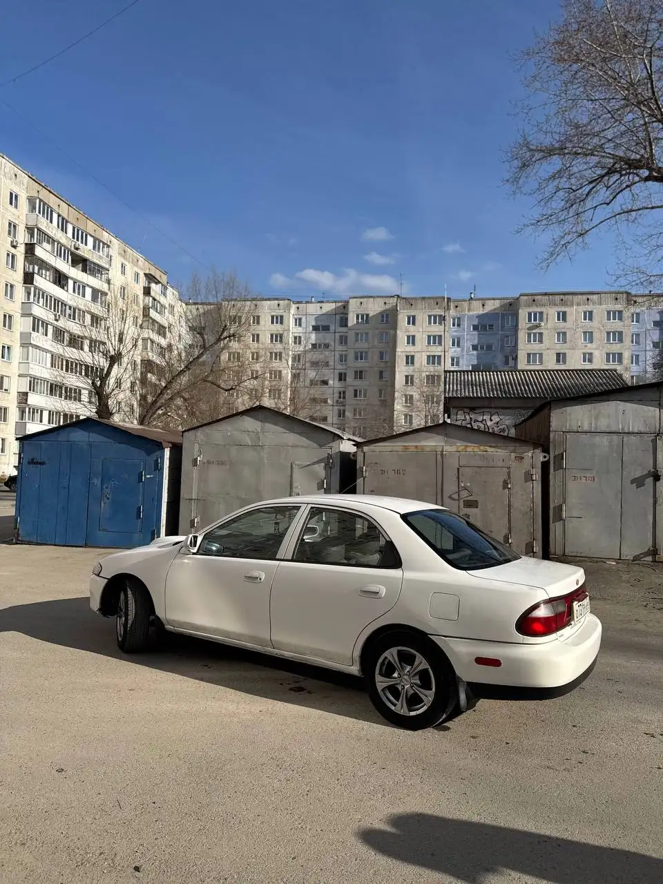 Автомобиль на ходу, в одних руках 10 лет - Авто в Новосибирск