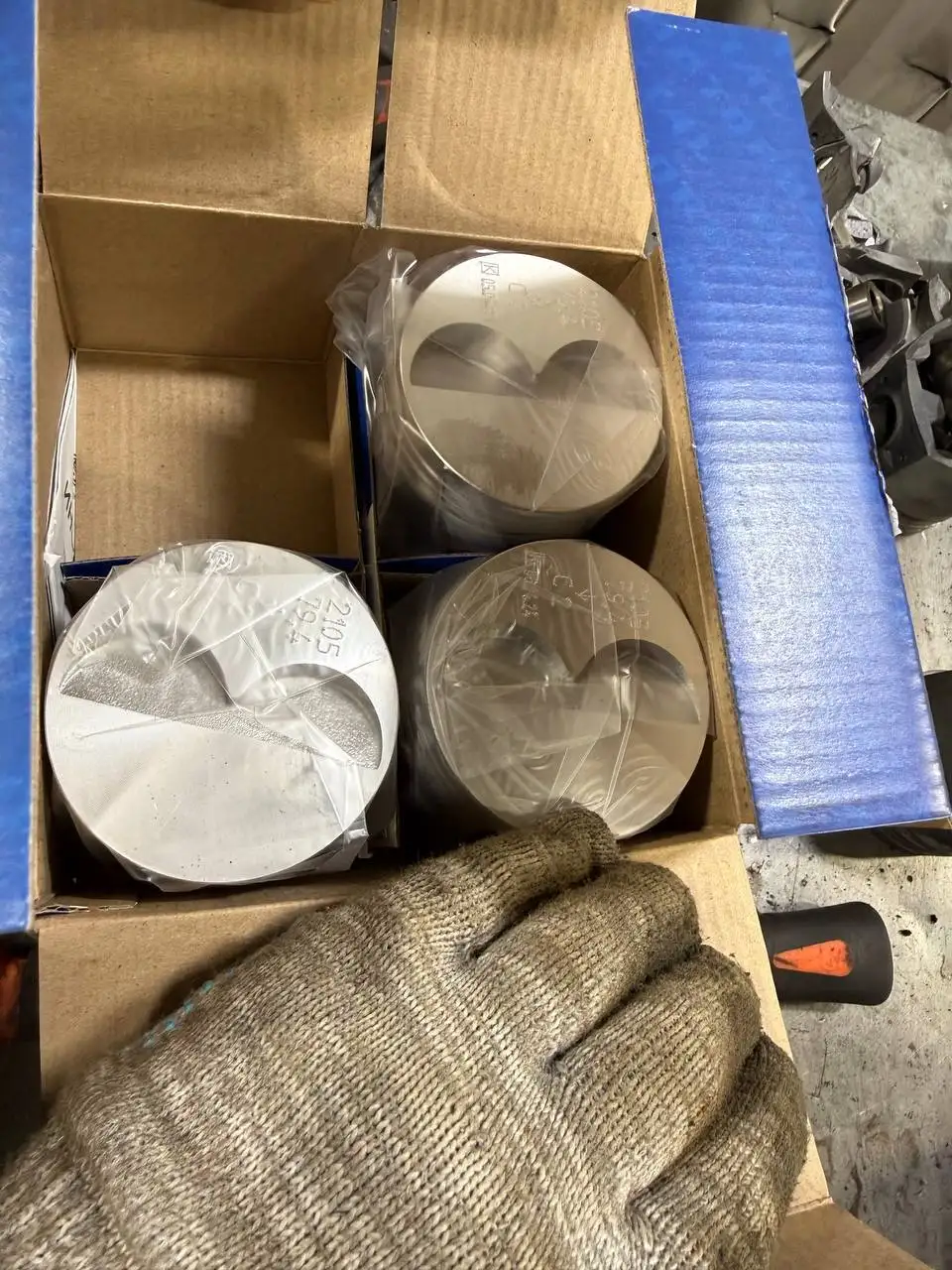 Продажа ВАЗ 2107 2006 года с новым мотором - Легковые автомобили (Авто) в Новосибирск