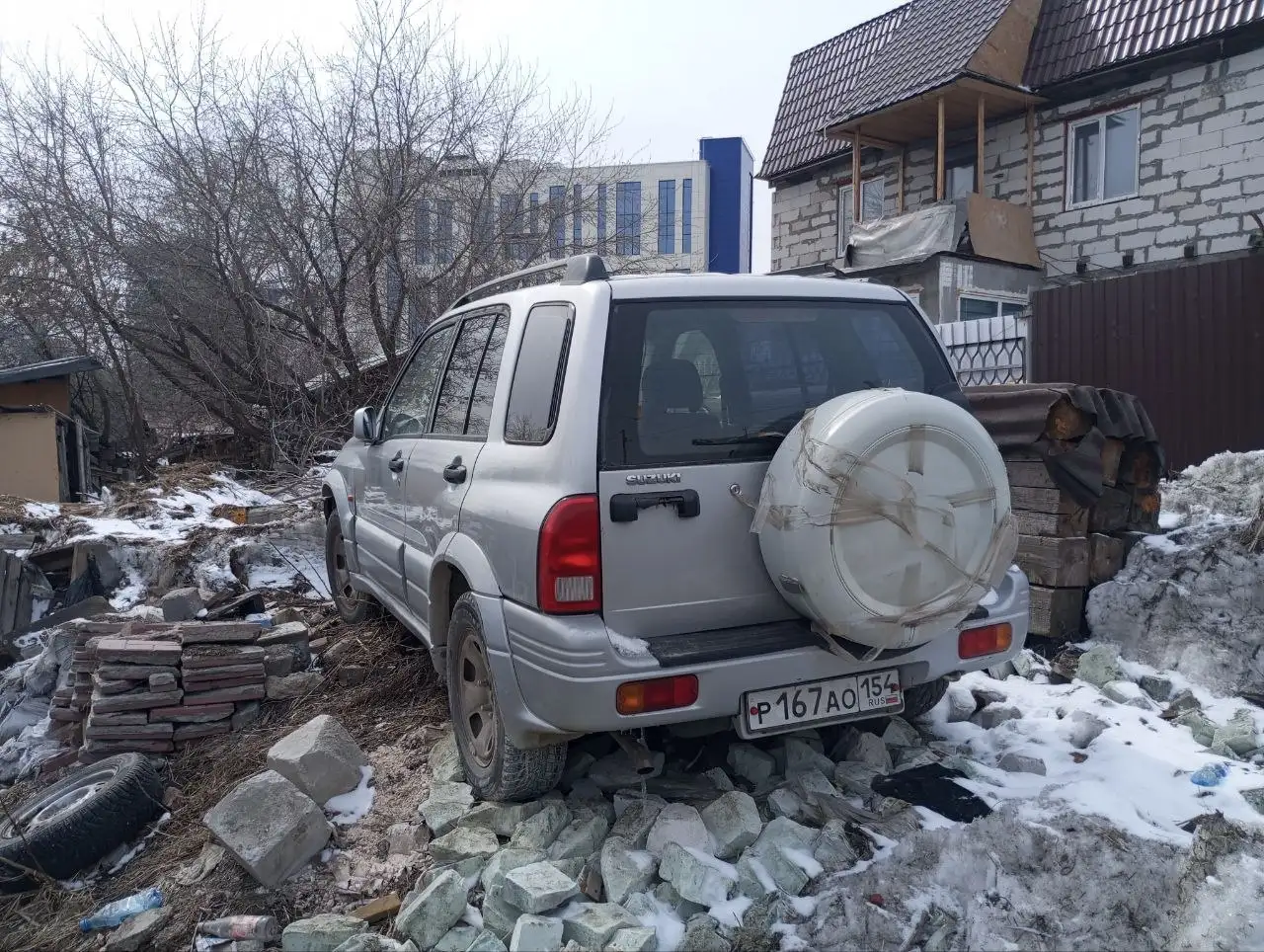 Продам Suzuki Grand Vitara 1998 года - Внедорожники/Кроссоверы (Авто) в Новосибирск