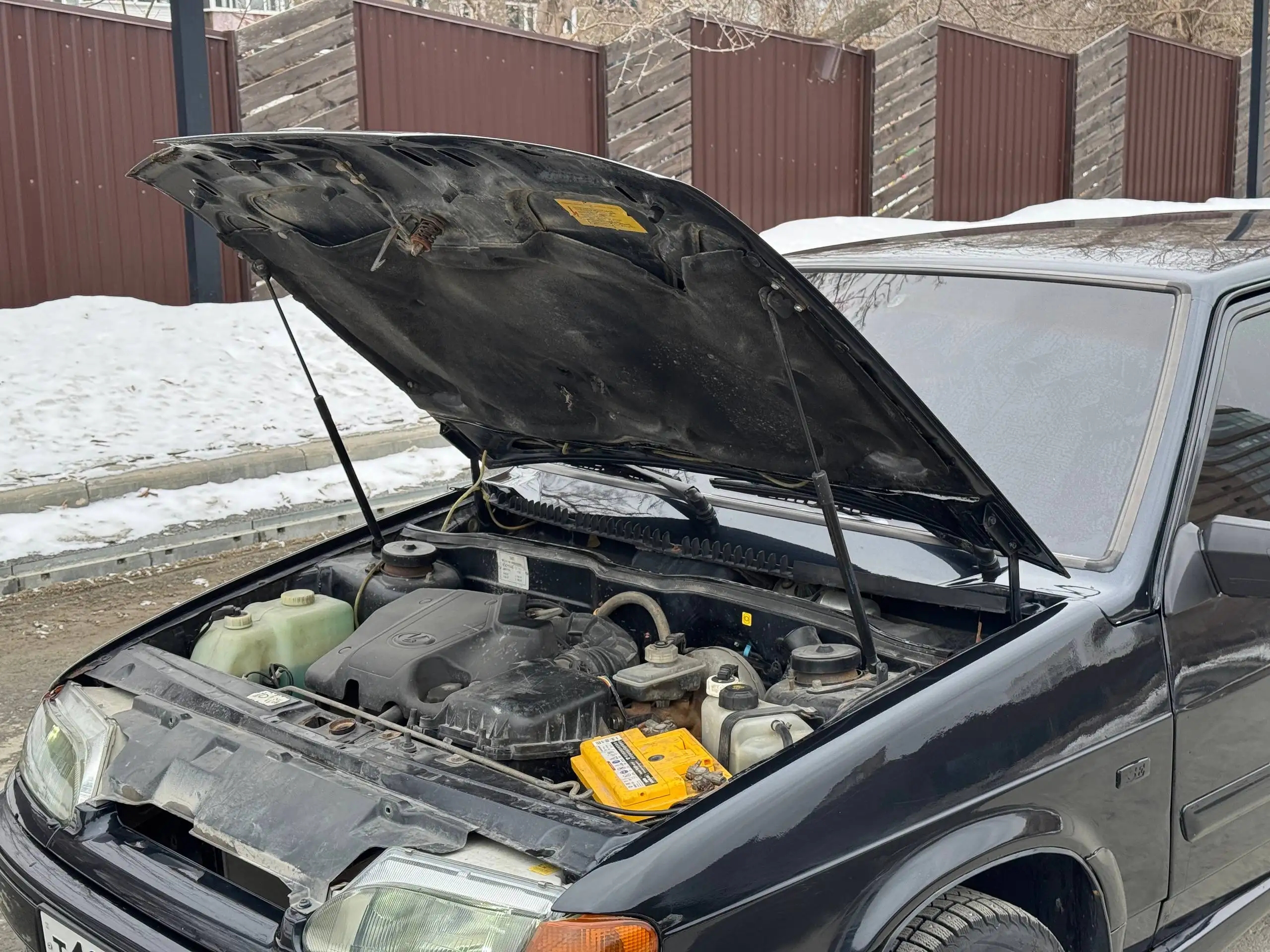 Автомобиль в отличном состоянии с новым литьем и резиной - Авто в Новосибирск