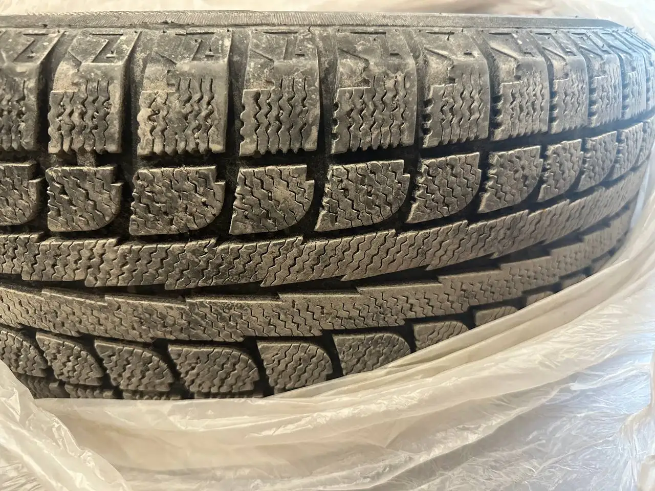 Продажа резины 215/65/R16 - Шины и диски (Авто) в Новосибирск