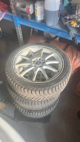 Кованные диски R17 5x100 с зимней резиной - Легковые авто в Новосибирск