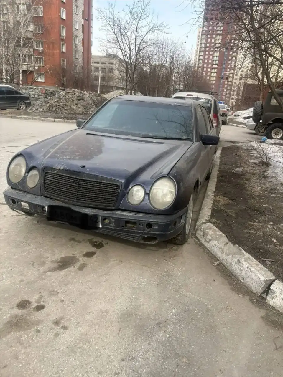 Mercedes 210 1997 на запчасти - Авто в Новосибирск