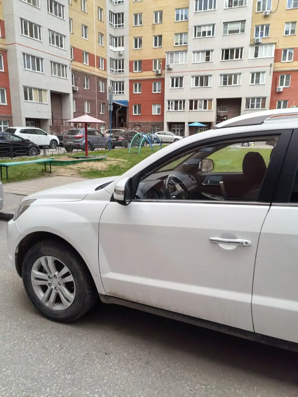 Продам Geely Emgrand X7 2016 - Авто в Омск