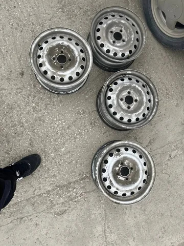 Продам R14 - Грузовики в Новосибирск