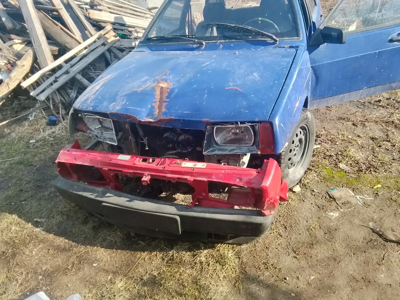 Гнилой автомобиль на запчасти или целиком - Запчасти (Авто) в Новосибирск