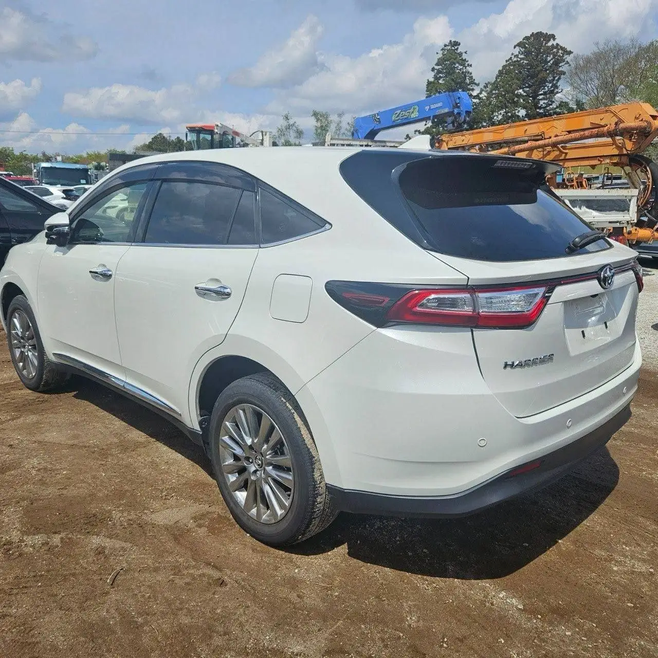 Toyota Harrier 2018 Premium - Легковые автомобили (Авто) в Владивосток