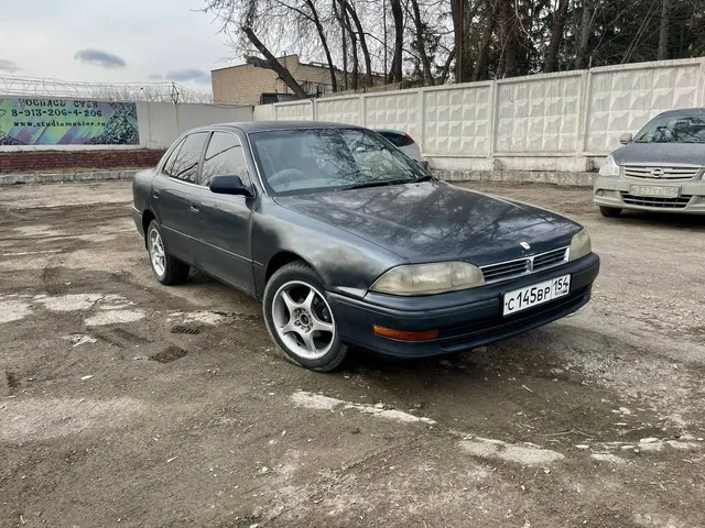Продам Toyota Camry 1.8 - Легковые автомобили в Новосибирск
