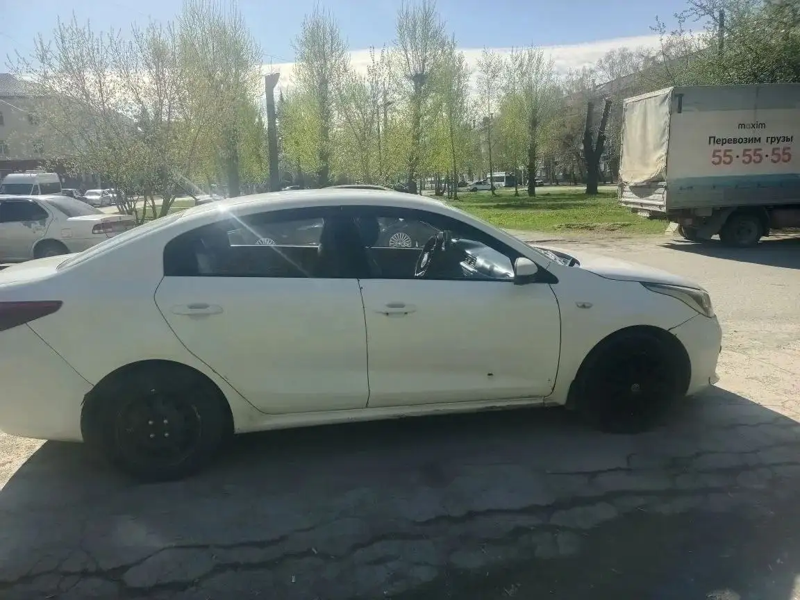 Kia Rio 2019 - Легковые автомобили (Авто) в Новосибирск
