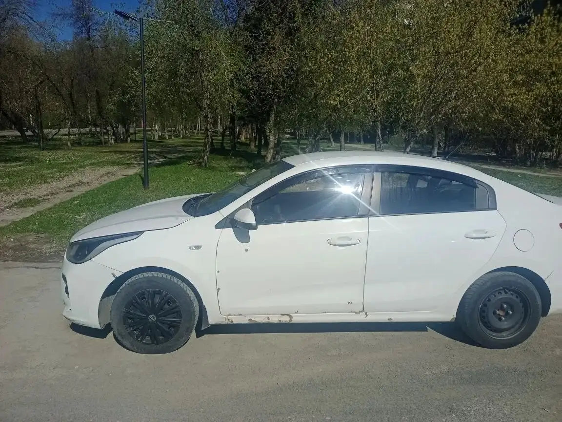 Kia Rio 2019 - Легковые автомобили (Авто) в Новосибирск