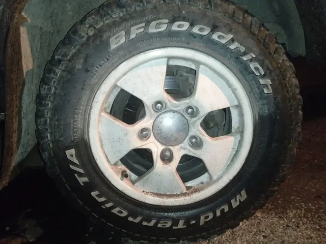 Куплю колеса 215/75 R15 - Шины и диски в Новосибирск