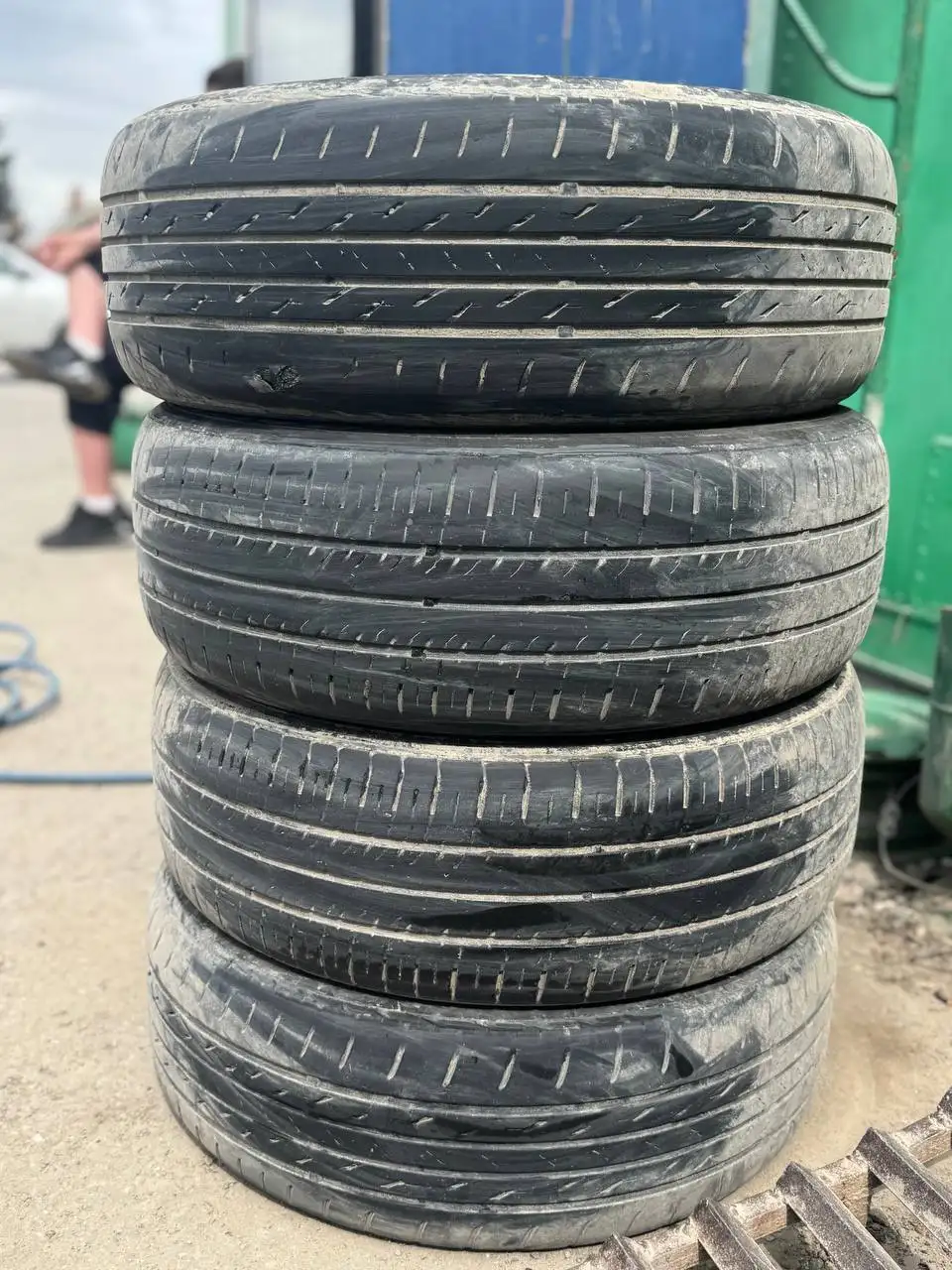 Шины 205/60R16 с грыжей - Шины и диски (Авто) в Новосибирск