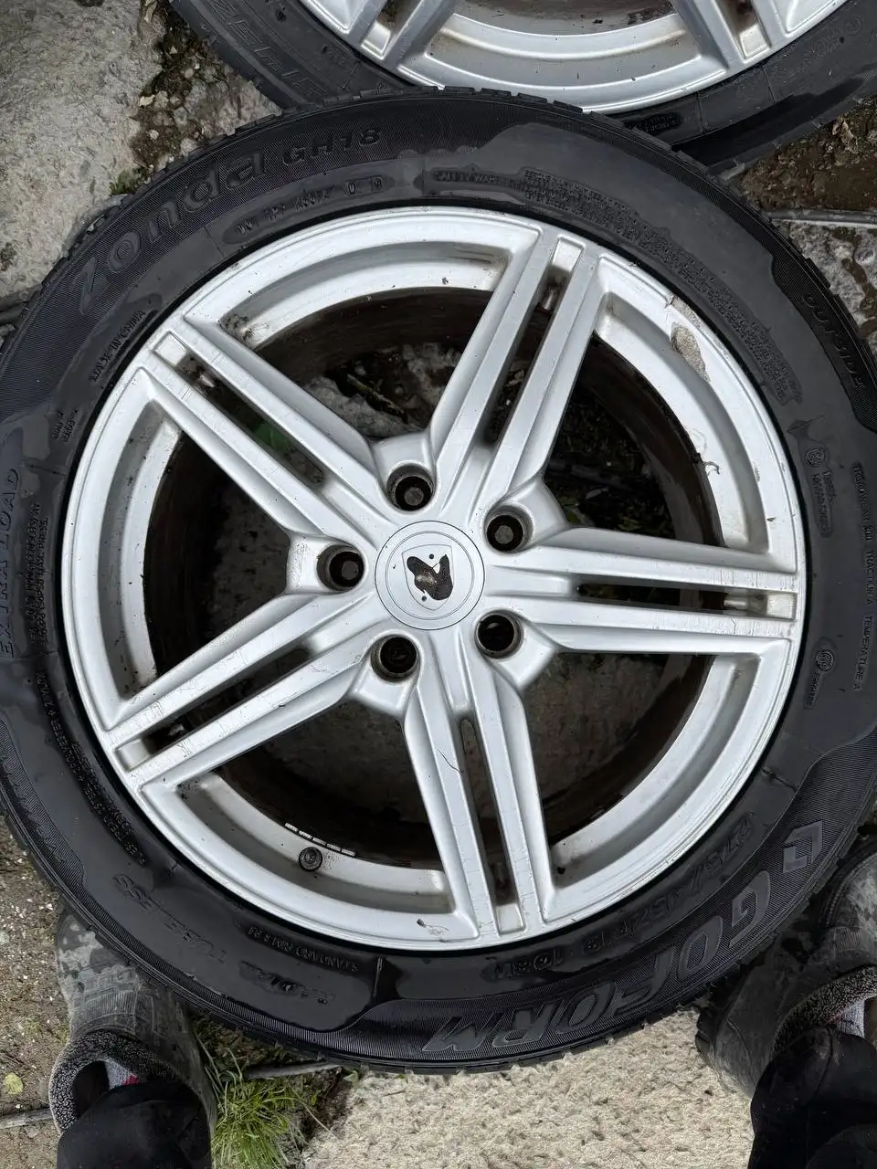 Продам диски с резиной 275/45R19 - Диски и шины (Авто) в Новосибирск