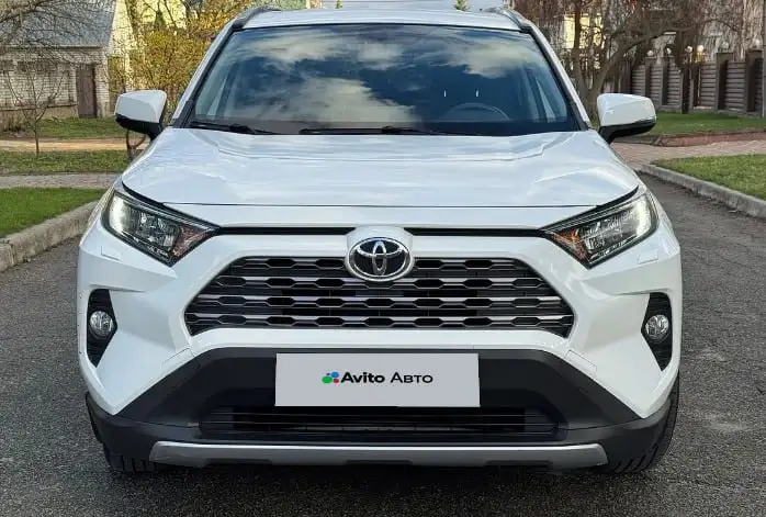 Toyota RAV4 2019 - Toyota RAV4 (Авто) в Новосибирск