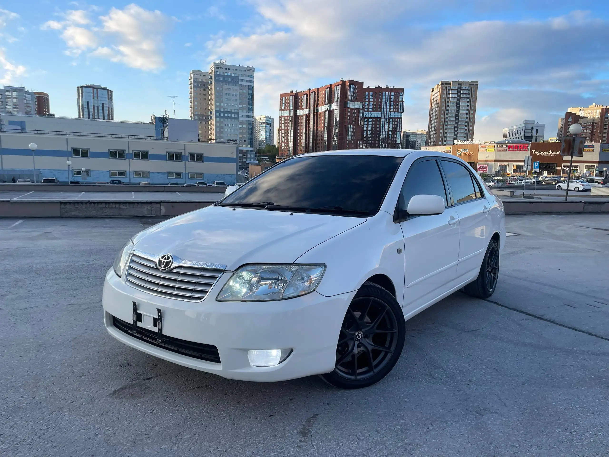 Toyota в отличном состоянии, обмен от 2.5 литра - Авто в Новосибирск