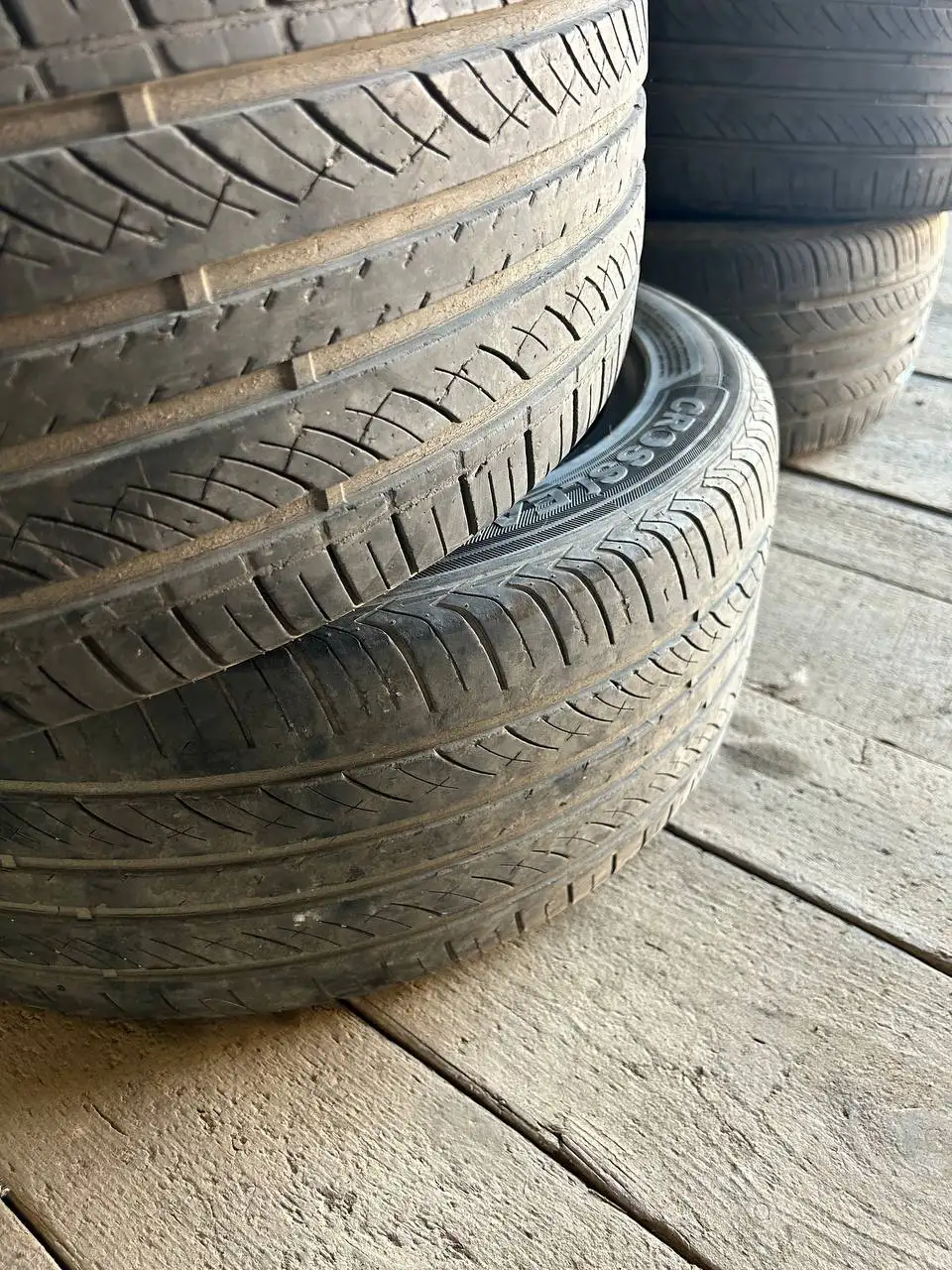 Продам шины 215/50/17 - Шины (Авто) в Новосибирск