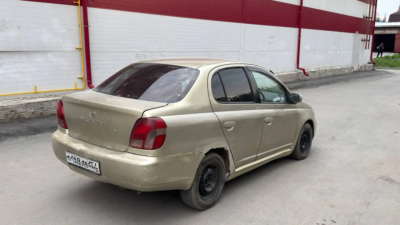 Продажа автомобиля Платц 2000 - null (Авто) в Новосибирск