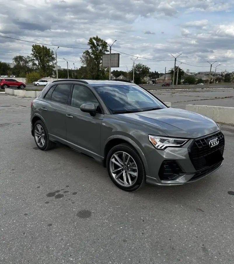 Audi Q3 2021 - Легковые автомобили (Авто) в Новосибирск