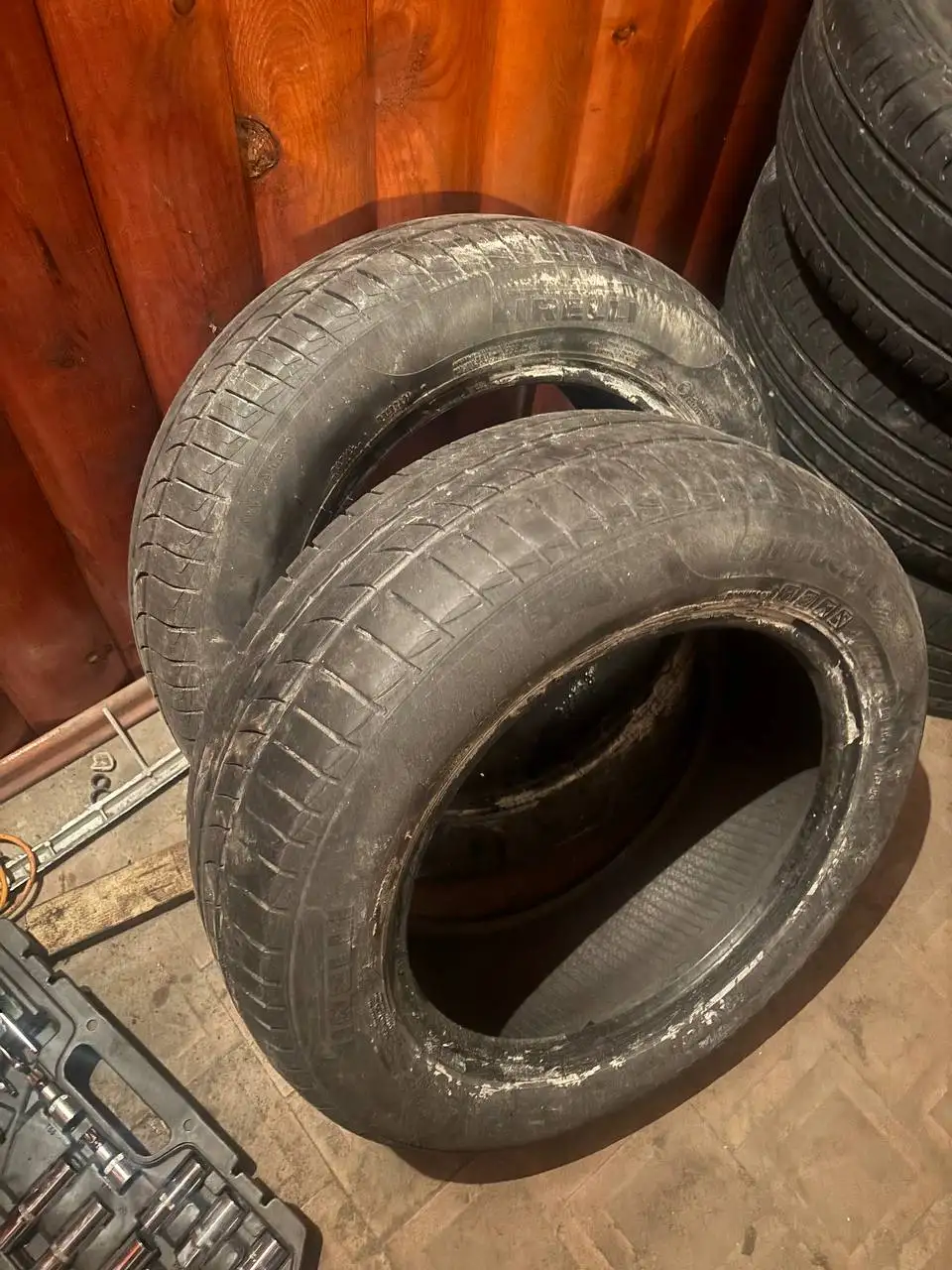 Шины Hankook и Pirelli + Магнитола Kenwood - Шины и диски (Авто) в Новосибирск