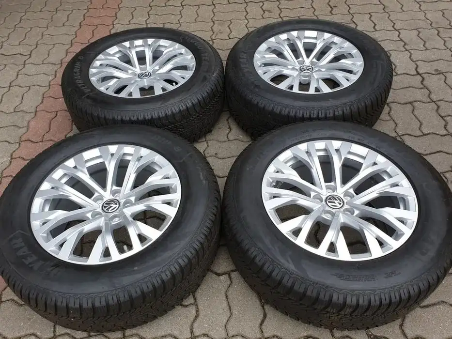 Колеса VW Touareg III 255/60 R18 - Колёса и шины (Авто) в Новосибирск