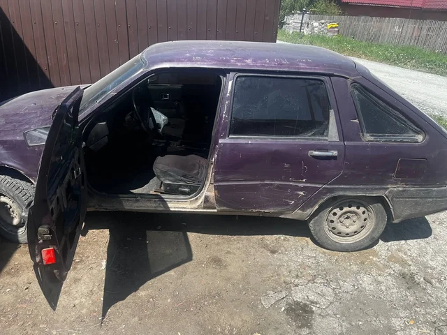 Продажа Иж Ода 2126 2001 год - Аккумулятор в Новосибирск