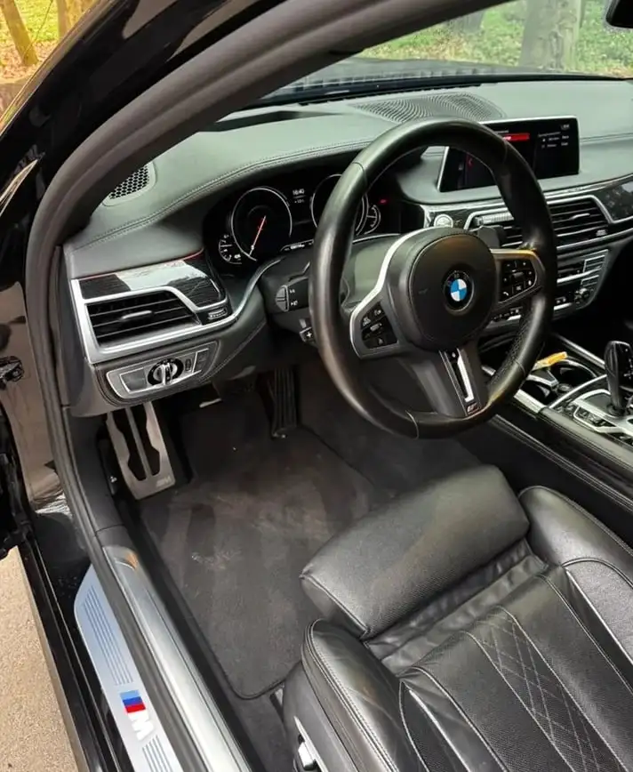 BMW 740Li G12 Long 2016 - BMW 7 series (Авто) в Новосибирск