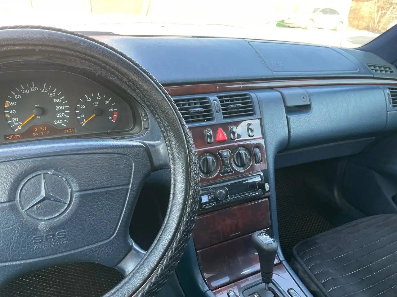 Продам Toyota Mark II 1998 2.4 - Авто в Новосибирск