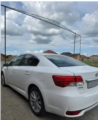 Toyota Avensis 2012 - Toyota Avensis (Авто) в Грозный