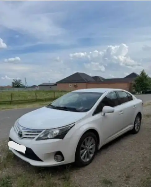 Toyota Avensis 2012 - Toyota Avensis (Авто) в Грозный