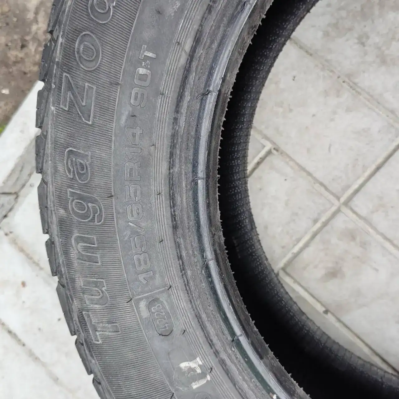 Резина R14 185/65 лето - Шины (Авто) в Новосибирск