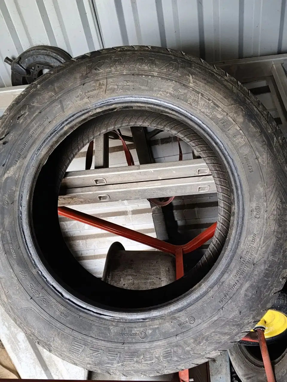 Продам литье R16 5x100 и резину - Запчасти в Новосибирск