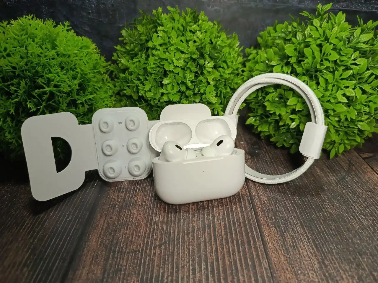 Продам наушники AirPods pro 2 и AirPods 3