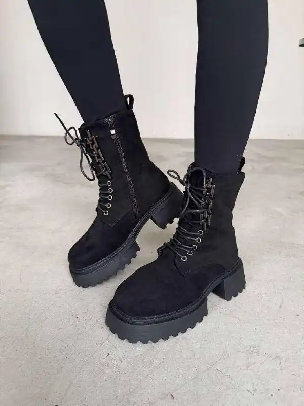 Зимние женские ботинки 37 размер новые