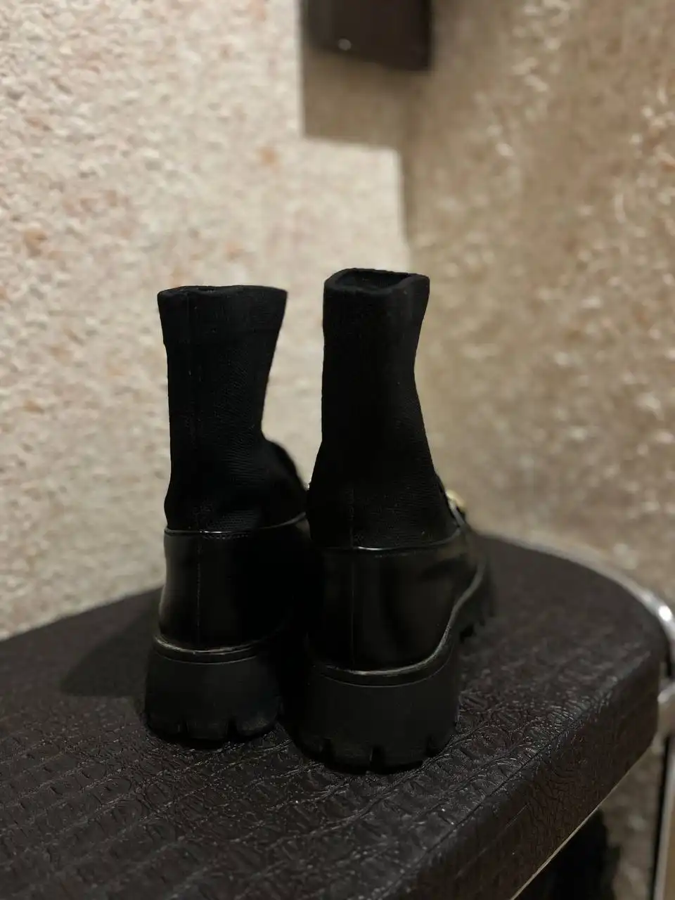 Женские демисезонные ботинки черного цвета 38 размер