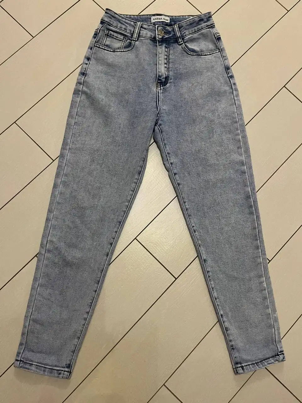 Женские джинсы-бананы в отличном состоянии