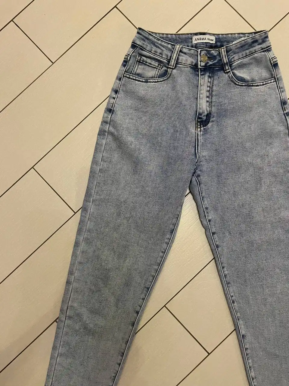 Женские джинсы-бананы в отличном состоянии