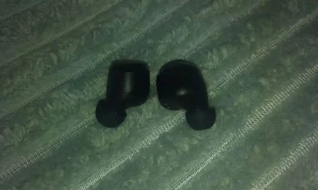 Наушники Soundcore A25i с мелкими царапинами