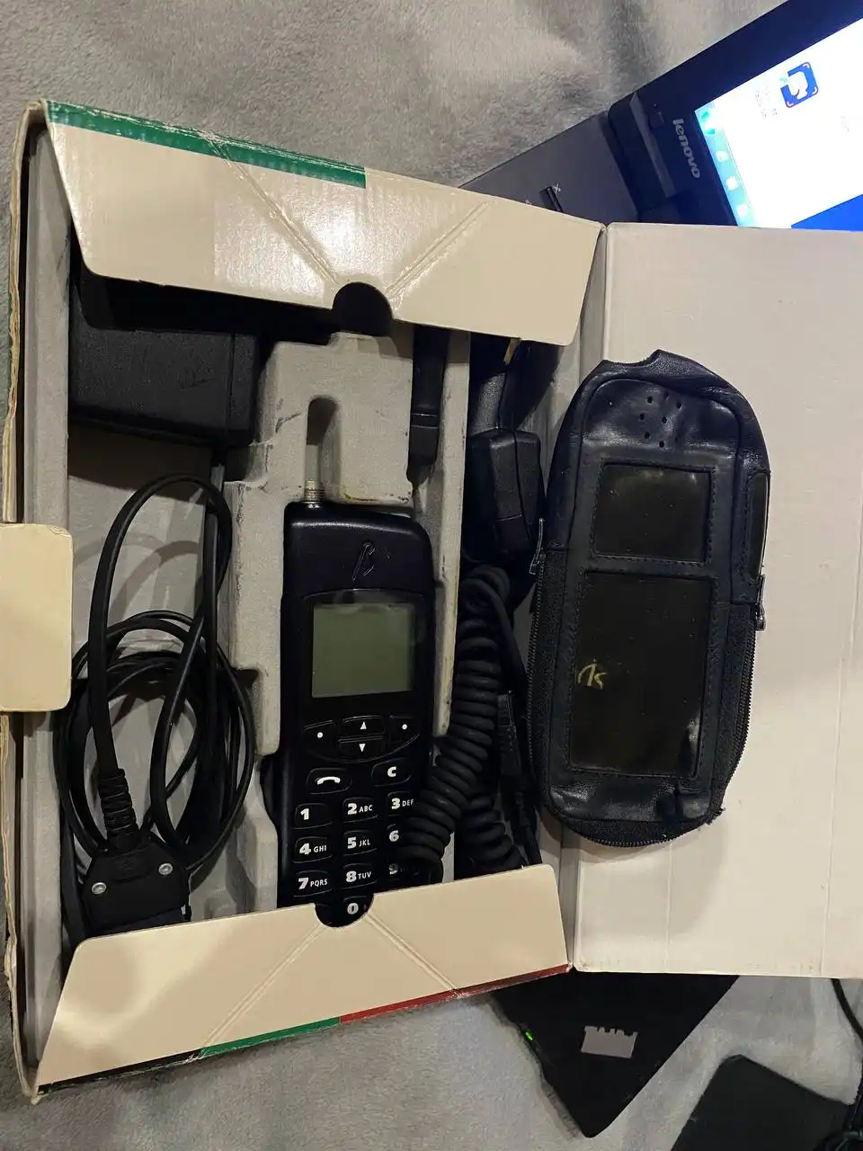 Продажа телефона и пейджера солиста группы Дискотека Авария