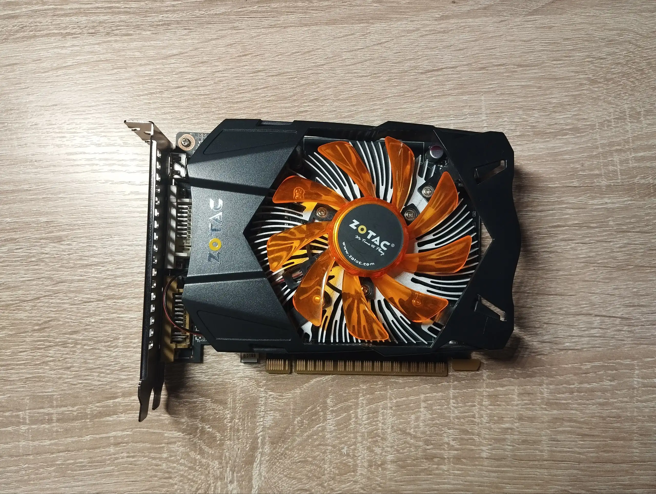 Продам материнскую плату с i3 и видеокарту GTX 650 1GB
