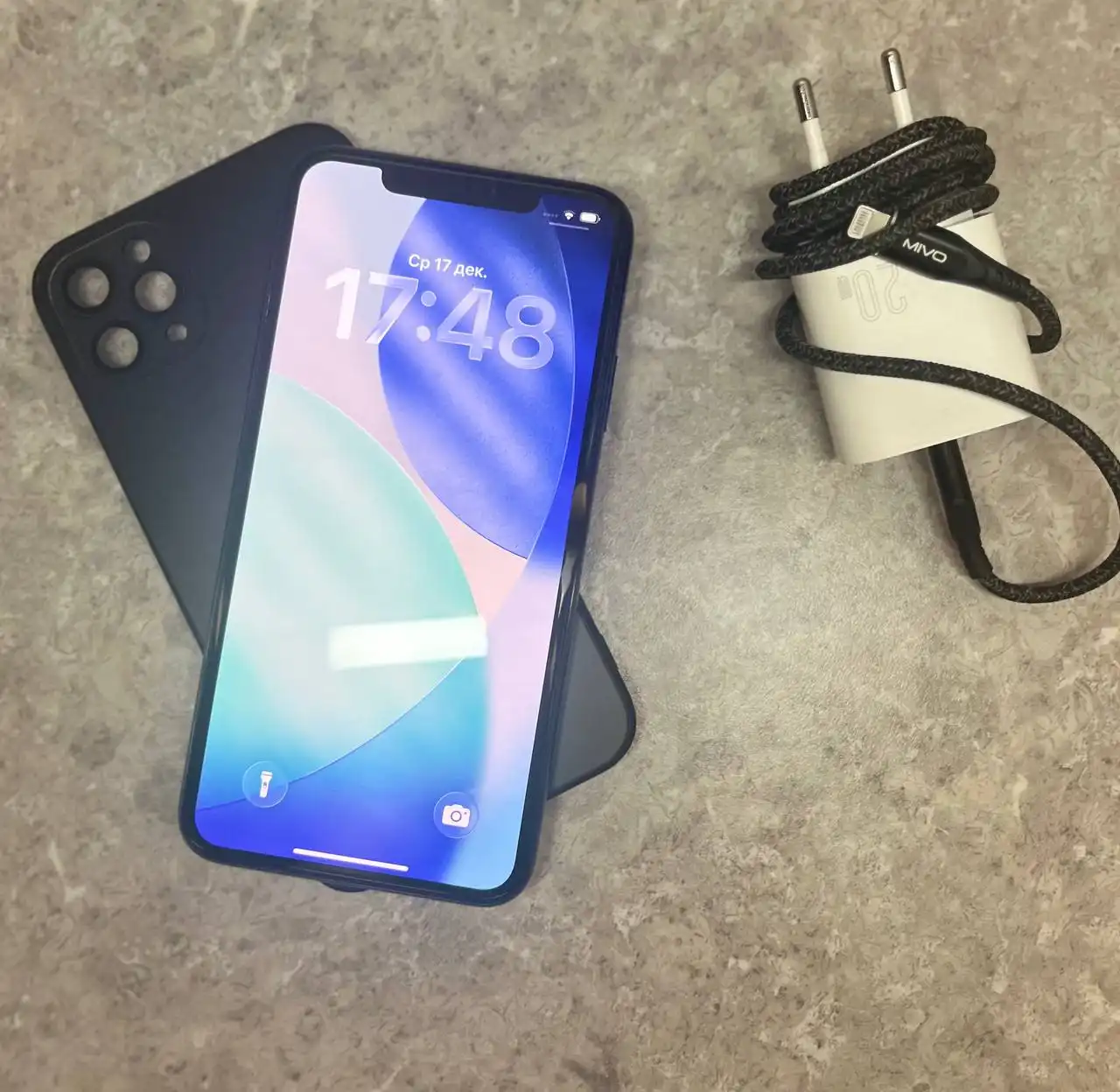 Продам IPhone 11 Pro Max 64 ГБ