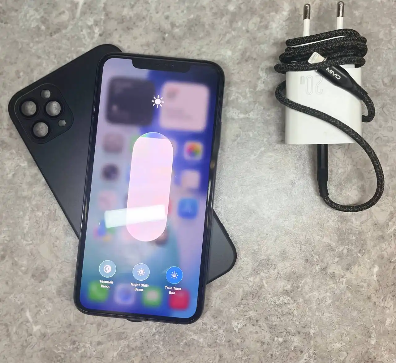 Продам IPhone 11 Pro Max 64 ГБ