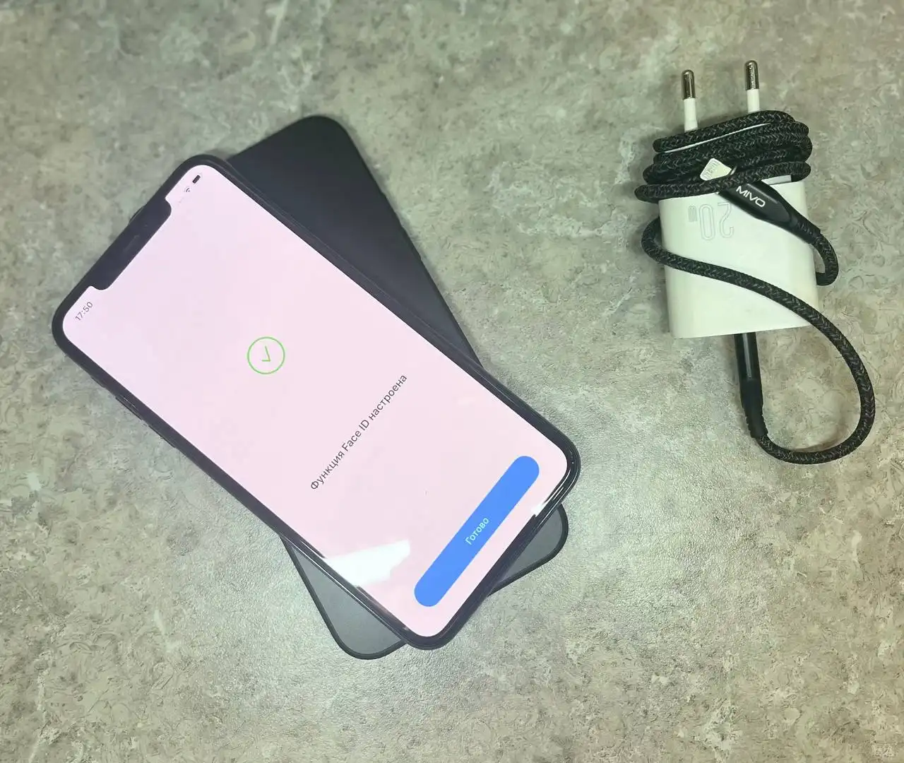 Продам IPhone 11 Pro Max 64 ГБ