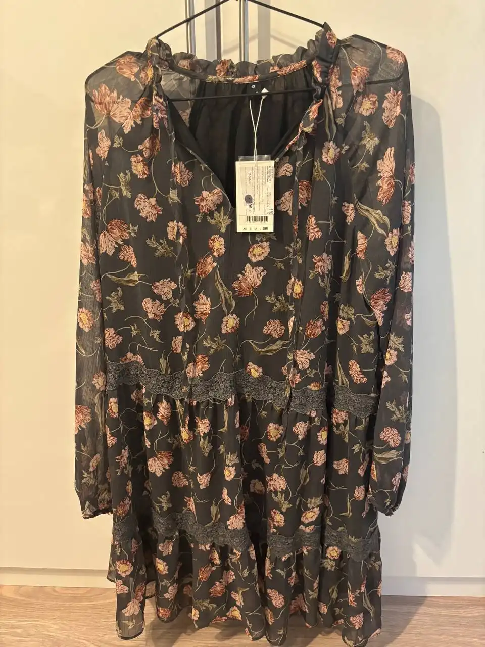 Продажа двух платьев размера 50