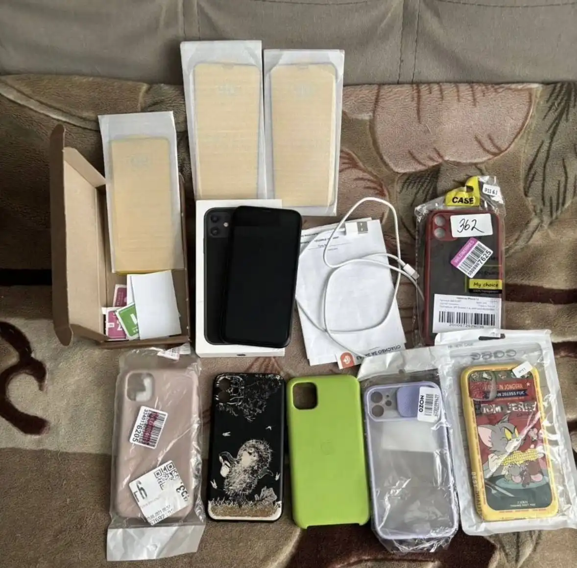 Айфон 11/64гб черный в отличном состоянии