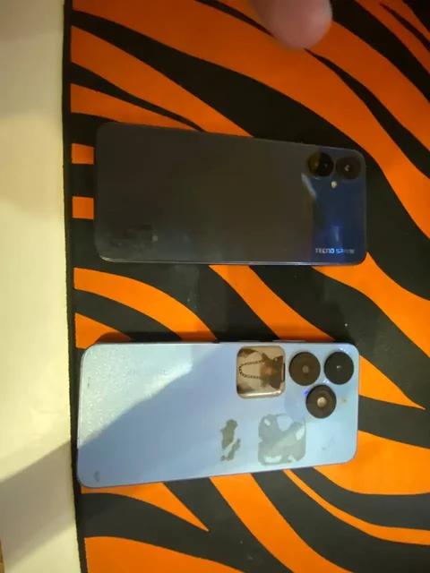 Продажа двух телефонов - частное объявление в Иваново