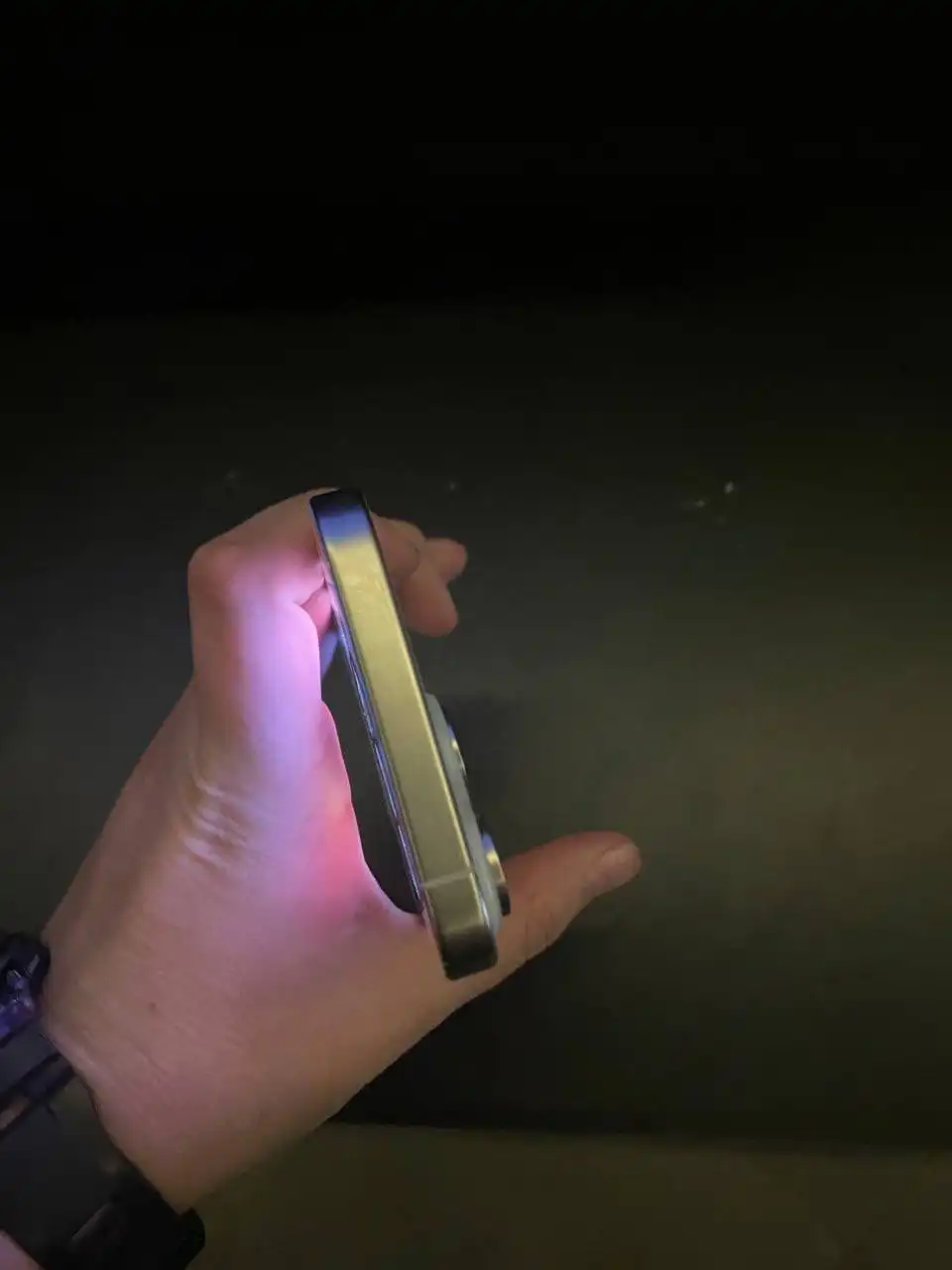 Продам iPhone 15 Pro Max 256 ГБ